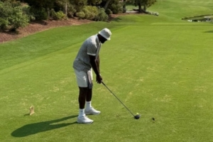 Skip：詹姆斯突然打高爾夫是要退役了？就算他不想湖人也會逼他退