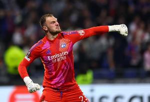 斯基拉：里昂門將佩利轉(zhuǎn)會交易達成，將以1600萬歐加盟利茲聯(lián)