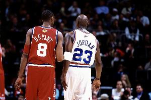 韋德談最喜歡的球員：喬丹、科比、詹姆斯、AI、庫里、鯊魚、KG