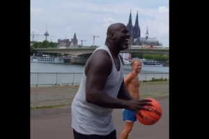 ??奧尼爾曬17中0視頻：”暗黑諾維茨基“失準了 3年2.4億誰簽我