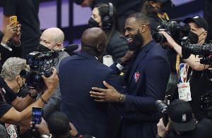 賴特談最喜歡的球員：喬丹、詹姆斯、庫里、KG、科比、鯊魚、杜威