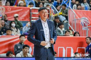 ??真摯的祝福！祝廣東男籃主帥杜鋒44歲生日快樂！??