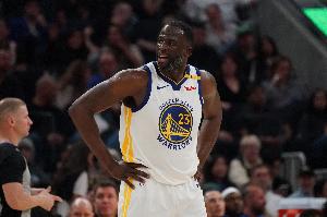 韋德：討論追夢個(gè)人的歷史地位就是抬杠 他打球時(shí)從沒有個(gè)人主義