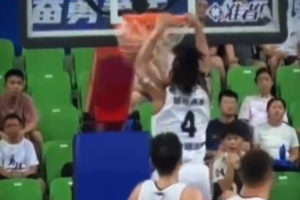 NBL單場扣籃可以做集錦的男人：尼文-格洛弗