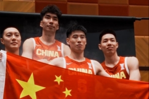 中國(guó)男籃亞洲杯定妝照拍攝花絮來襲 張寧現(xiàn)身 徐杰未出鏡