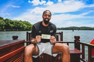 丁威迪中國行——湖光山色 人間天堂 西湖游覽&篆刻體驗&門店打卡