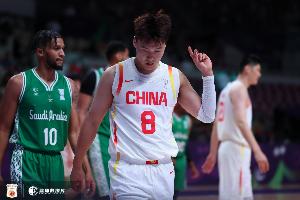 中國(guó)男籃VS約旦首發(fā)陣容：趙睿、胡明軒、朱俊龍、王俊杰、胡金秋