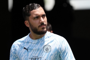 曼城舊將：謝爾基絕對(duì)能接班德布勞內(nèi)，前者甚至更敢于嘗試