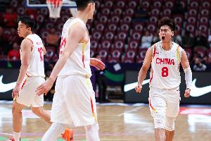 1/4決賽VS韓國!男籃首發(fā)：趙睿、胡金秋、胡明軒、朱俊龍、王俊杰