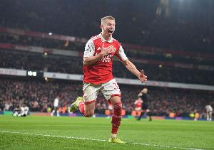 記者：費內巴切展開行動嘗試引進阿森納邊衛(wèi)津琴科