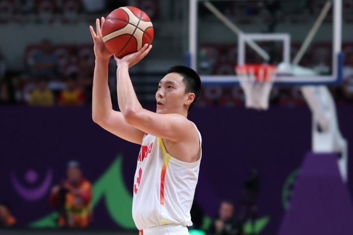 周琦：胡明軒運球有點太多了 你把球傳出去沒人會不回給你