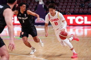 媒體人：無(wú)論場(chǎng)面還是氣質(zhì) 中國(guó)男籃是真正配得上進(jìn)決賽的球隊(duì)