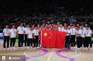 媒體人：以團隊為先&不計較個人數(shù)據(jù) 正是這支中國男籃最寶貴品質(zhì)