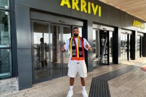 迪馬：杜塞爾多夫后衛(wèi)西伯特抵達(dá)意大利，即將接受萊切體檢