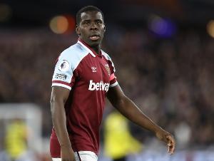 法媒：萊切有意前切爾西、西漢姆聯(lián)后衛(wèi)祖馬，球員目前處于自由身