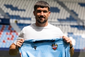 官方：萊萬(wàn)特簽下33歲澳洲國(guó)門(mén)馬修-瑞安，簽約1+1年