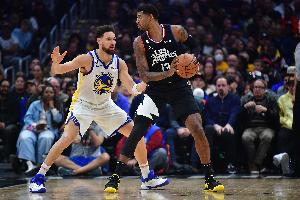 喬治換克萊勇士冠軍更多？媒體人：?jiǎn)讨蝹€(gè)人能力強(qiáng)但不如克萊合適