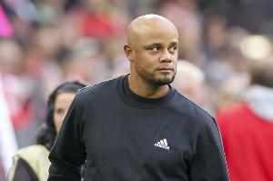 孔帕尼談費爾豪爾受傷：博伊最初沒意識到嚴(yán)重性，后來他去道歉了