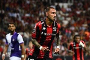 迪馬濟(jì)奧：尤文求購法國后衛(wèi)克勞斯，正在等待尼斯俱樂部的回應(yīng)