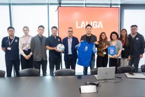 上海申花訪問馬德里，走進西甲及其俱樂部交流經(jīng)驗