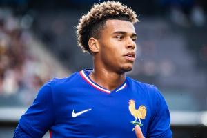 出戰(zhàn)巴薩成疑！記者：初步檢查結(jié)果顯示，杜埃預(yù)計(jì)將傷缺3到4周