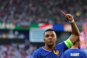 姆巴佩打進(jìn)51球追平亨利&并列法國(guó)隊(duì)史射手榜次席，僅次于吉魯