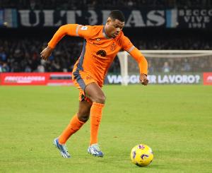 赫拉芬貝赫：鄧弗里斯度過了一個出色賽季，他有機會爭奪金球獎