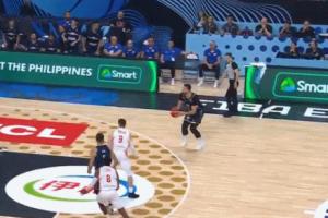 能否帶隊晉級？努爾基奇首節(jié)的這個壓哨三分 有點運氣的成分~