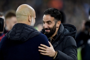 曼晚：曼市德比雙方都輸不起，曼城若輸球可能提前無(wú)緣英超爭(zhēng)冠