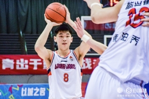 廣州隊(duì)運(yùn)營(yíng)董事：崔永熙焦泊喬的價(jià)格對(duì)所有球隊(duì)都是統(tǒng)一的