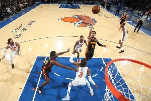 深入基層！特雷-楊：我在紐約溜達時得到了很多喜愛