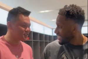 三步之內(nèi)拳快！威姆斯：朱芳雨要來當(dāng)我的拳擊教練嗎????