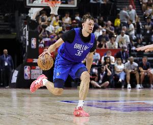 后東契奇時(shí)代進(jìn)攻何去何從？基德或讓弗拉格擔(dān)任控衛(wèi)效仿字母哥