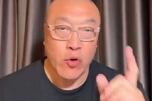 馬健：馬刺有3個(gè)后衛(wèi)為何對(duì)里夫斯感興趣？明顯是經(jīng)紀(jì)公司的抬價(jià)