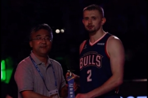 恭喜厄特爾以場均2搶斷的出色表現(xiàn) 榮膺2025賽季常規(guī)賽搶斷王！