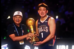 恭喜董健榮獲2025賽季常規(guī)賽MVP及三分王！