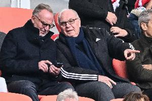 魯梅尼格談穆勒：我們都希望前球員在拜仁任職，他很了解俱樂部