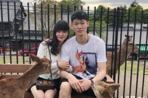 大秋妻子：再次看相愛十年視頻依然會感動 我的青春是你&余生也是