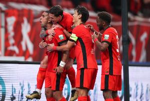 足球報：中超爭冠梯隊外援實力日漸趨同，保級隊對外援依賴度更高