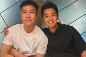 簽下黃榮奇！同曦總經(jīng)理：歡迎成都的王 相互鼓勵、督促、進步