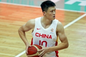 誰最被低估？趙繼偉：周鵬做了很多臟活累活 攻防兩端很有代表性