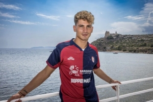 經(jīng)紀(jì)人：S-埃斯波西托希望去卡利亞里，但如果我不認(rèn)同就得聽我的