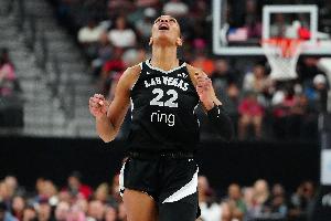 砍31分9板帶隊(duì)奪冠！特雷-楊發(fā)推：阿賈就是GOAT！毫無(wú)疑問(wèn)！