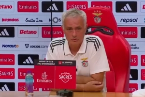 穆帥：我接手本菲卡至今，無論踢藍(lán)軍還是波爾圖我們都沒被壓制過