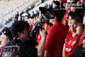 【比賽日Vlog】中超第27輪，青島海牛3-4上海海港的精彩瞬間