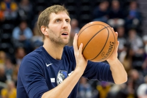 維拉紐瓦：德克是比甜瓜更好的得分手 賈巴爾和郵差也比后者強