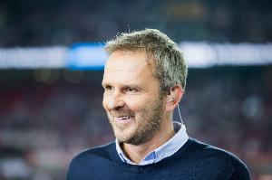 哈曼：反對(duì)提前續(xù)約凱恩 他回防太深會(huì)影響進(jìn)球并且硬仗有待觀察