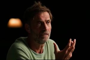 克洛普：有球員問我為何待人不一，我回答因為他在沒窗戶房子長大