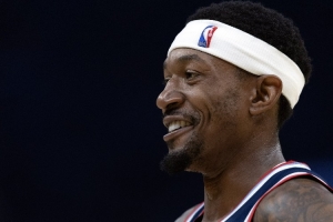 武圣：不想說比爾的生涯被浪費了 但他真的不該一直待在爛隊