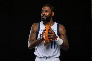 詹姆斯談獨行俠：最重要的是歐文的健康 他們擁有一些陣容深度